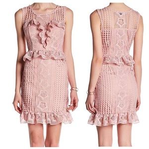 NWT Romeo + Juliet Couture guipure lace dress